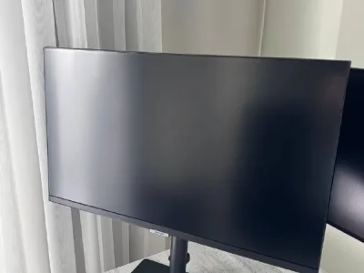4K монитор Samsung L827A800NMIXCI (ViewFinity S8)