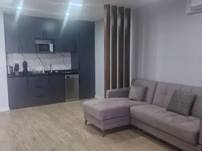 1+1 на ტბელ აბუსერიძის ქ. 13 Khimshiashvili District