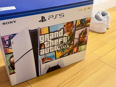 Игровая приставка PS5 Slim с полным набором и играми