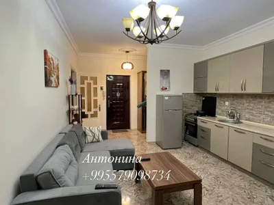 3-комнатная квартира с 2 спальнями, ул. Клдиашвили 14, $800