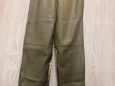 Брюки женские Mango из экокожи