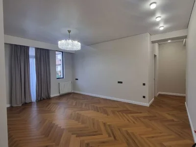 3 room Flat For Sale. Isani