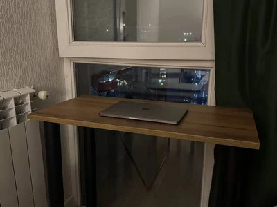 Стол 80 на 40 в идеальном состоянии