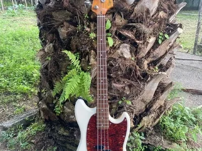 Басовый комбик Fender Rumble 100