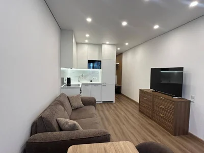 1+1 по Аллее Героев, $1200
