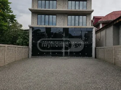 Универсальная коммерческая площадь в районе Багратиони