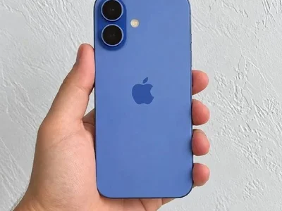 iPhone 16