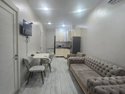 3-комнатная квартира, 60 м², $600