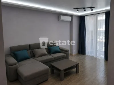 Сдам комфортную 2+1 в центре Батуми