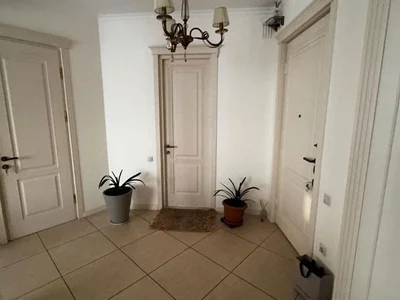 2 room Flat For Sale. Isani