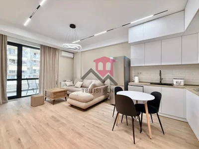 2-комн. квартира, 57 м², $1300
