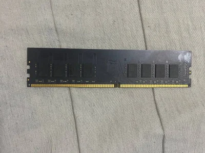 Процессор Intel Core i3-8100