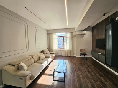 Ул. Эквтиме Такаишвили, 5/7/9/11: 3-комнатная, 87.0 м²