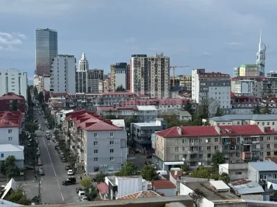 4-комнатная квартира в районе старой