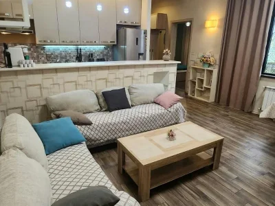 Рапиел Агладзе ул.: 2-комн., 56.49 м²