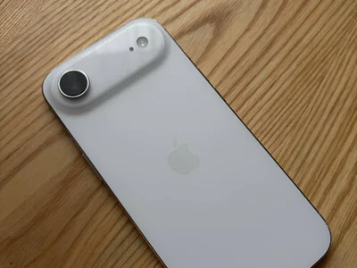 iPhone 17