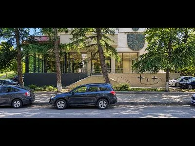 Коммерческое помещение на пр. Казбеги