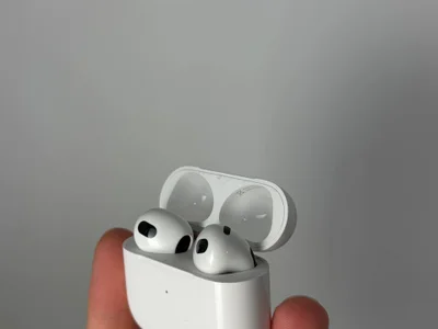 AirPods 
