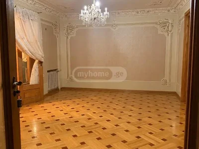 5-комнатная квартира в Тбилиси