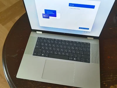 HP OmniBook X Flip 16
