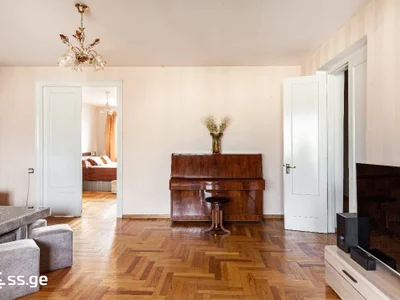 4 room Flat For Sale. Didube