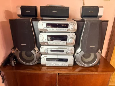Музыкальный центр Technics с акустической системой 5.1 и сабвуфером