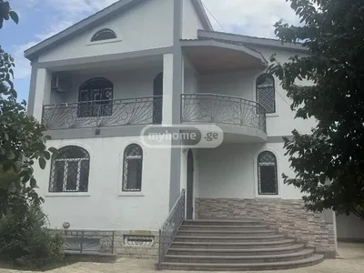 8-комнатный частный дом. Дигоми