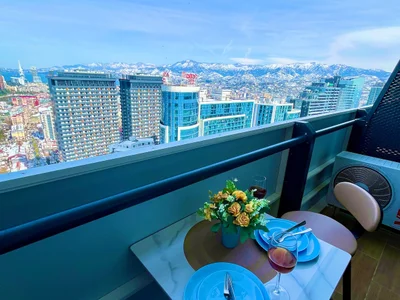 Апартаменты в Orbi City с видом, €627 за период