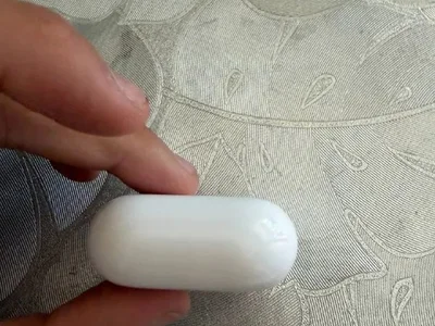 AirPods 4