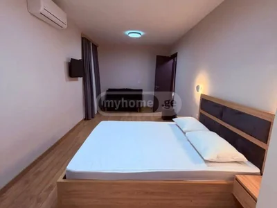 2 комнаты, 1 спальня, 40 кв.м., $700