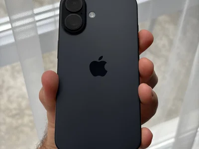 iPhone 16