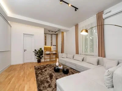 Ираклия Абашидзе, 24: Студия, 60.0 м²
