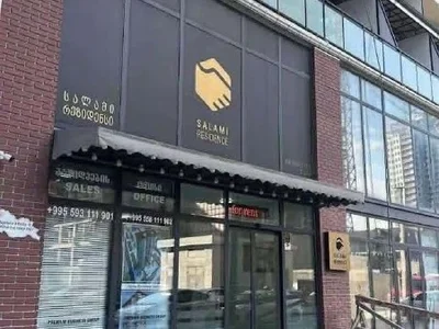 ​ ДОМ С БАССЕЙНОМ И МОЖНО С ПИТОМЦАМИ! Просторная 2+1 (64 м²) с двумя спальнями и центральным отоплением на Новом Б