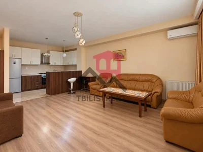 2-комнатная квартира в Ваке, 60 м², $1000