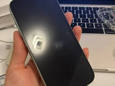 iPhone 15