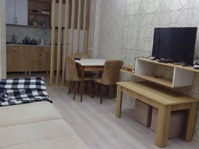 1+1 на ул. Кобаладзе, 8А, $450