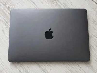 MacBook Pro 14″ M5