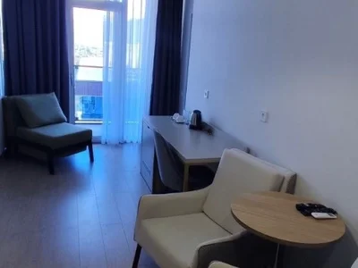 1+1 на Komuna Tower Ангис  3-й переулок 10 Airport District