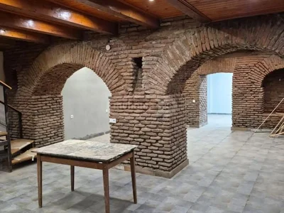 Коммерческое помещение в Чугурети, цена договорная