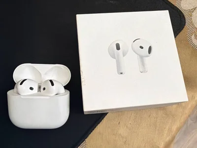 AirPods 4