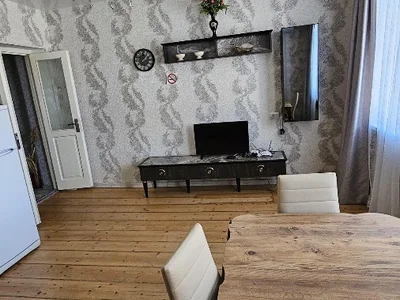 7 room Private House For Sale. Isani
