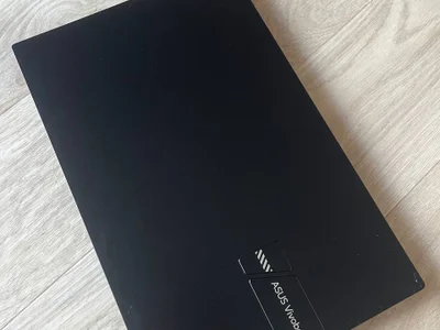 ASUS VivoBook15