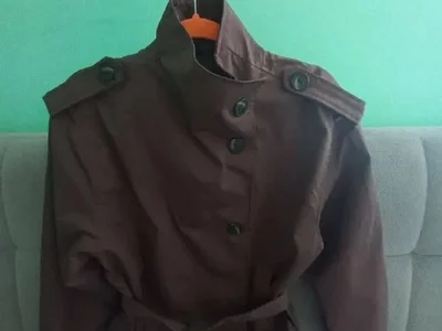 Куртка Pull&Bear, коричневая, размер S. Надевалась один раз. В отличном состоянии.