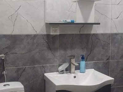 2 room Flat For Rent. Isani