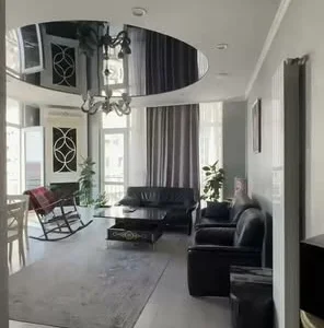 2-комнатная квартира у парка, $175000
