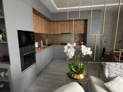 3-комнатная квартира, Нижарадзе 9, $1000
