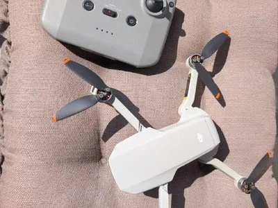 Квадрокоптер Dji mini 2 на запчасти или ремонт