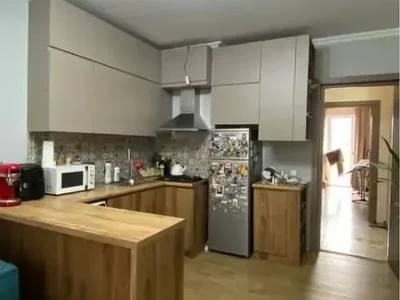 2-комнатная квартира Продаётся. Исани
