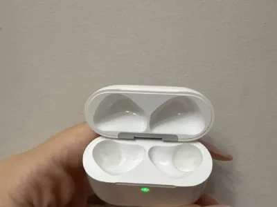 Кейс для AirPods 4