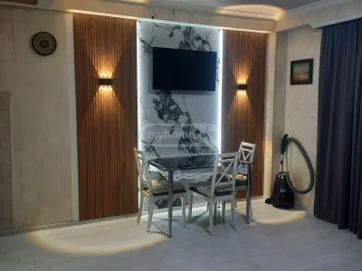 Context is missing. Please provide the context of the text. Is it a real estate ad? Is it a casual conversation? Knowing the context will help me provide a more accurate translation. However, based on the provided terminology and assuming it's a real estate ad, here's a translation: Сдаётся 2-комнатная квартира в Варкетили
